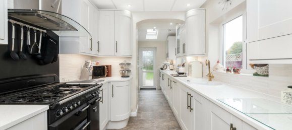 3 bedrooms Commercial property in Beckenham, United Kingdom No. 908 3