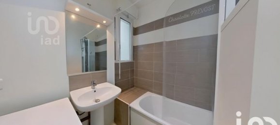 3 Schlafzimmer Wohnung in La Courneuve, France, Nr. 360415 8