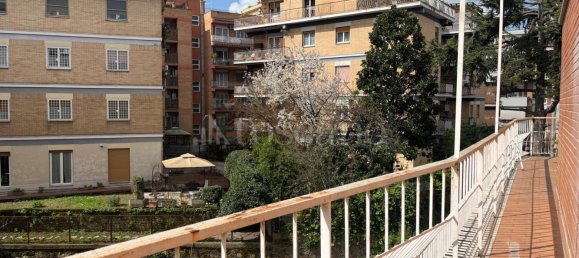 6 rooms Penthouse in Rome, Italy No. 59066 24