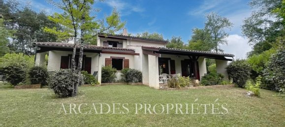4 bedrooms House in Saint-Sulpice-et-Cameyrac, France No. 352803 2