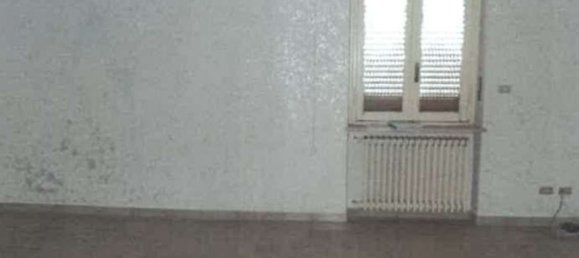 3 bedrooms Apartment in Alessandria, Italy No. 364402 9