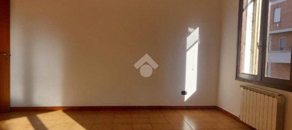 Квартира с 2 комнатами в Феррара, Италия № 274271 2