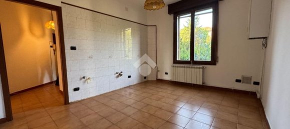 Квартира с 2 комнатами в Феррара, Италия № 274271 5