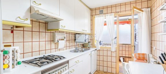 Apartamento de 4 dormitorios en Majadahonda, Spain No. 161080 10