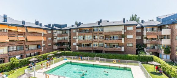 Apartamento de 4 dormitorios en Majadahonda, Spain No. 161080 13