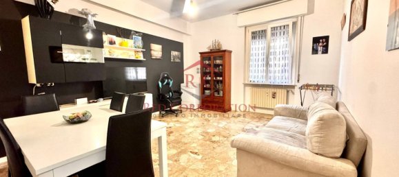 3 bedrooms Apartment in Reggio Emilia, Italy No. 277363 2