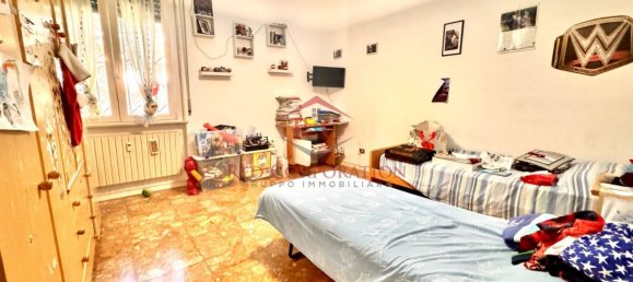 3 bedrooms Apartment in Reggio Emilia, Italy No. 277363 5