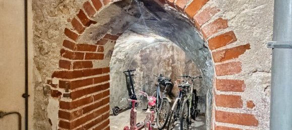 8 Schlafzimmer Gebäude in Blois, France, Nr. 83292 12