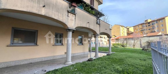 1 room Office in Vanzago, Italy No. 110775 36