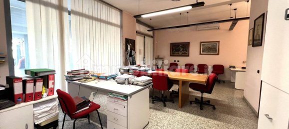 1 room Office in Vanzago, Italy No. 110775 8