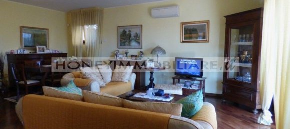 8 rooms Villa in Salsomaggiore Terme, Italy No. 140660 10