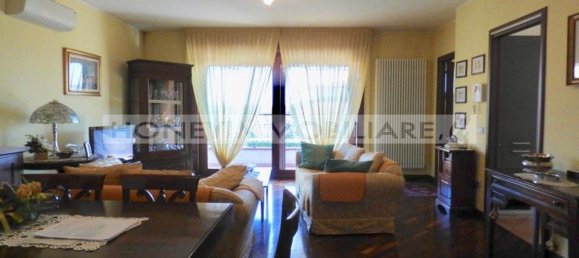 8 rooms Villa in Salsomaggiore Terme, Italy No. 140660 9