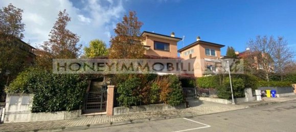 8 rooms Villa in Salsomaggiore Terme, Italy No. 140660 4