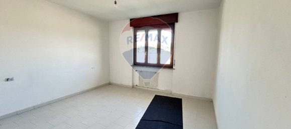 4غرفة عقار تجاري في Castano Primo, Italy رقم 294718 8