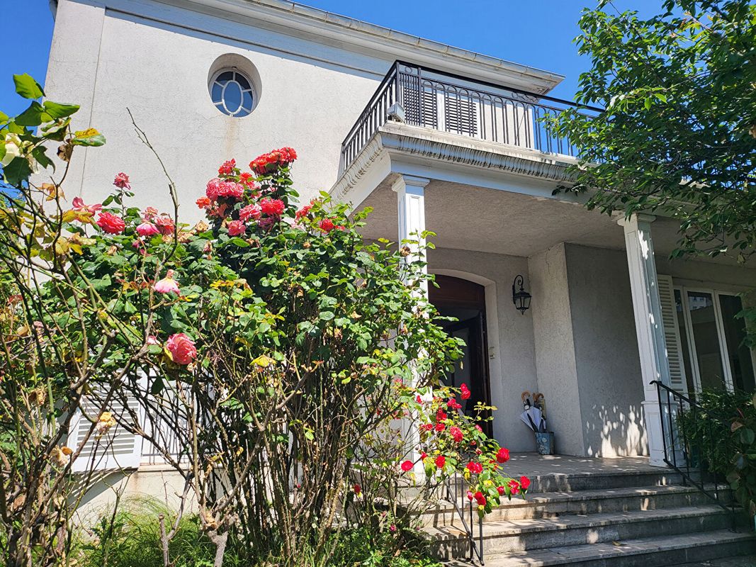 4 غرف نوم منزل في Bagneux, France رقم 180737