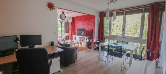 3 bedrooms Apartment in Fontenay-le-Fleury, France No. 176912 3