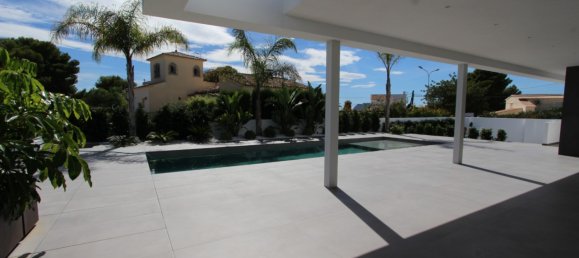 Villa de 5 dormitorios en Teulada, Spain No. 15047 5