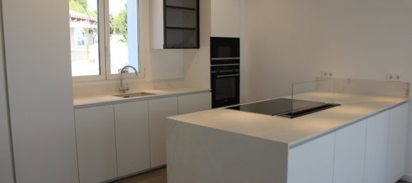 Villa de 5 dormitorios en Teulada, Spain No. 15047 10