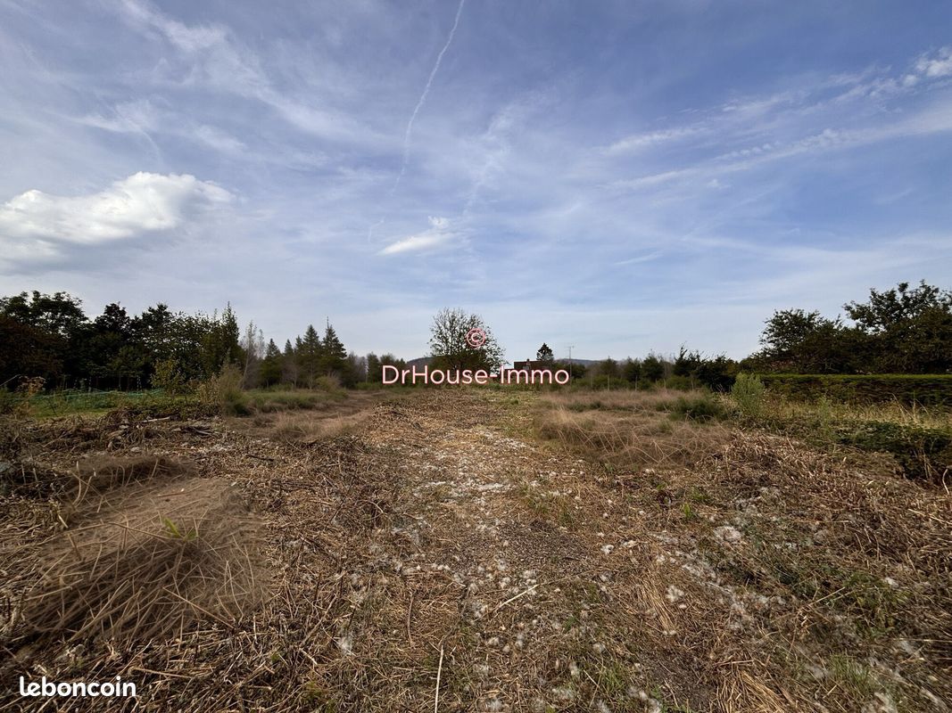 Terreno en Preseau, France 2179 m² No. 226304