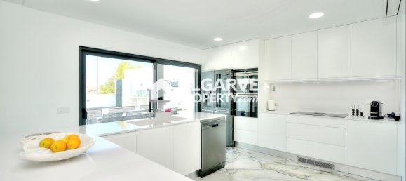 4 bedrooms Villa in Olhao, Portugal No. 99484 3