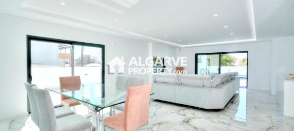 4 bedrooms Villa in Olhao, Portugal No. 99484 8