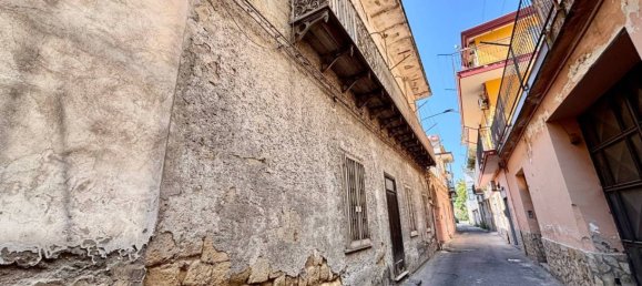 5 bedrooms House in Casandrino, Italy No. 315746 17