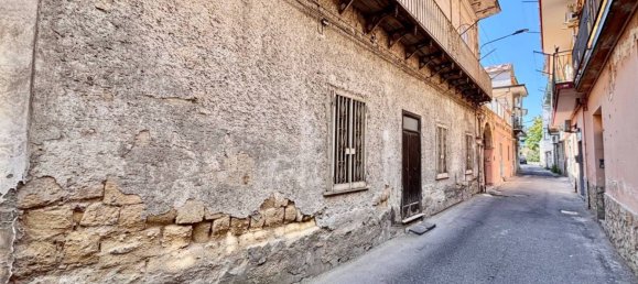 5 bedrooms House in Casandrino, Italy No. 315746 19