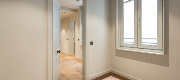 2 bedrooms Apartment in Ciutat Vella, Spain No. 103334 57