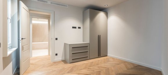 2 bedrooms Apartment in Ciutat Vella, Spain No. 103334 36