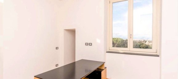 3 bedrooms Apartment in Naples, Italy No. 91677 13