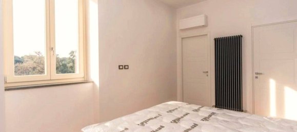 3 bedrooms Apartment in Naples, Italy No. 91677 12