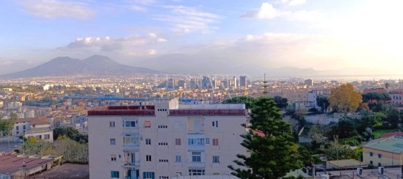 3 bedrooms Apartment in Naples, Italy No. 91677 7