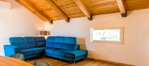 3 bedrooms Apartment in Naples, Italy No. 91677 9