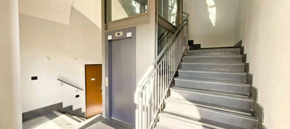 3 bedrooms Apartment in Naples, Italy No. 91677 21