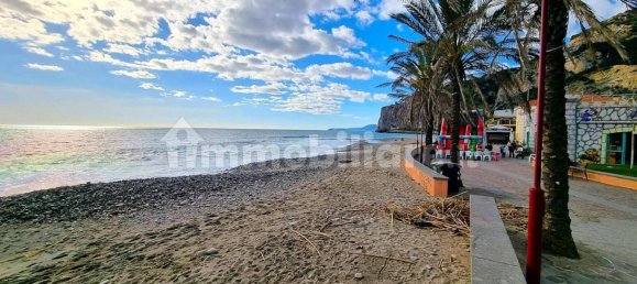 Apartamento T2 em Finale Ligure, Italy N.º 53807 2