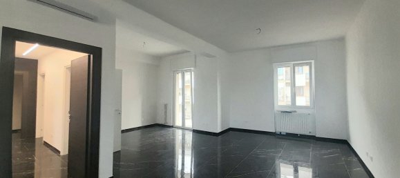 5 chambres Appartement à Lecce, Italy No. 353093 4