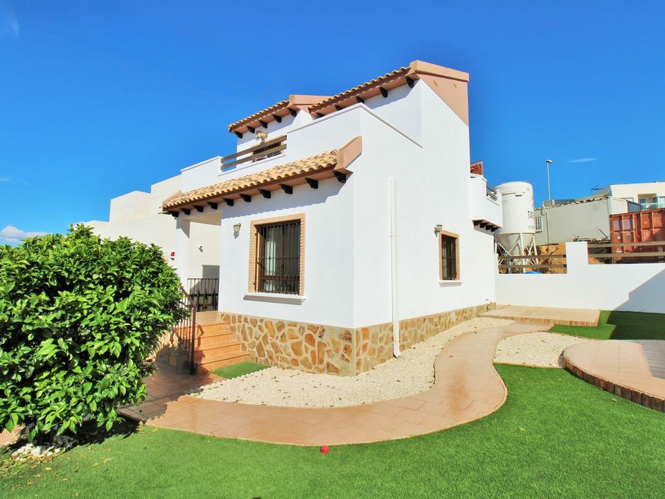 3 bedrooms Villa in Alicante, Spain No. 222455