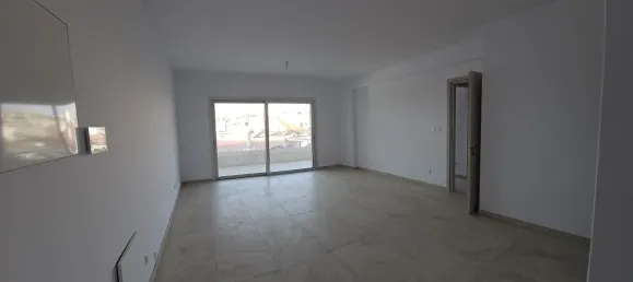 Apartamento T2 em Agios Athanasios, Cyprus N.º 3728 13