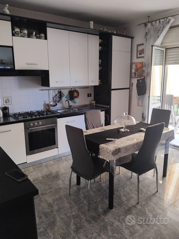 Apartamento de 5 divisões em Capua, Italy N.º 267827