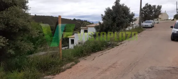 572m² Land in Mexilhoeira Grande, Portugal No. 75324 2