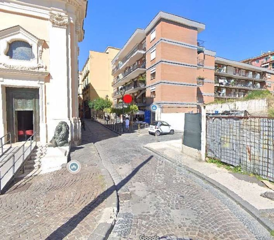 6 rooms Apartment in Portici, Italy No. 12527