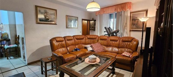 Apartamento de 5 divisões em Pescia, Italy N.º 38387 19
