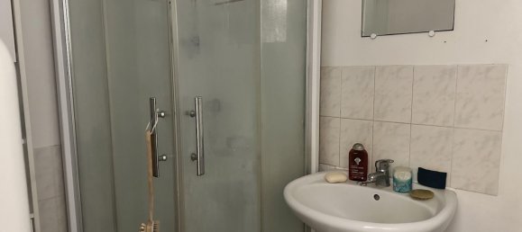  موقف سيارات في Rouen, France 100متر مربع رقم 295885 10