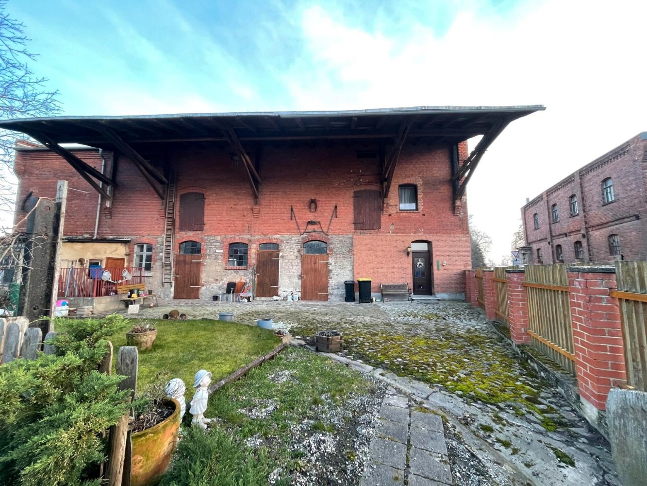 1 bedroom House in Salzlandkreis, Germany No. 11080