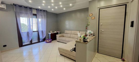 2 bedrooms Apartment in Novara, Italy No. 47127 2