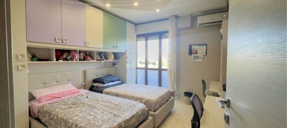 2 bedrooms Apartment in Novara, Italy No. 47127 15