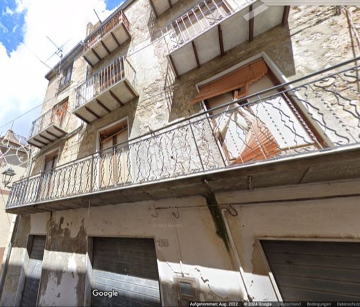 18-Zimmer Haus in Alimena, Italy, Nr. 256347