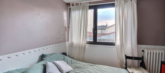 Apartamento de 2 dormitorios en Vanves, France No. 189540 5