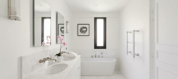 4 bedrooms Apartment in Paris, France No. 172264 13