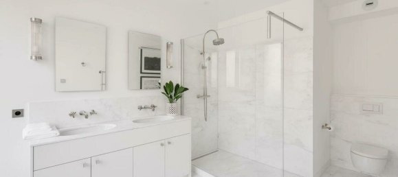 4 bedrooms Apartment in Paris, France No. 172264 15